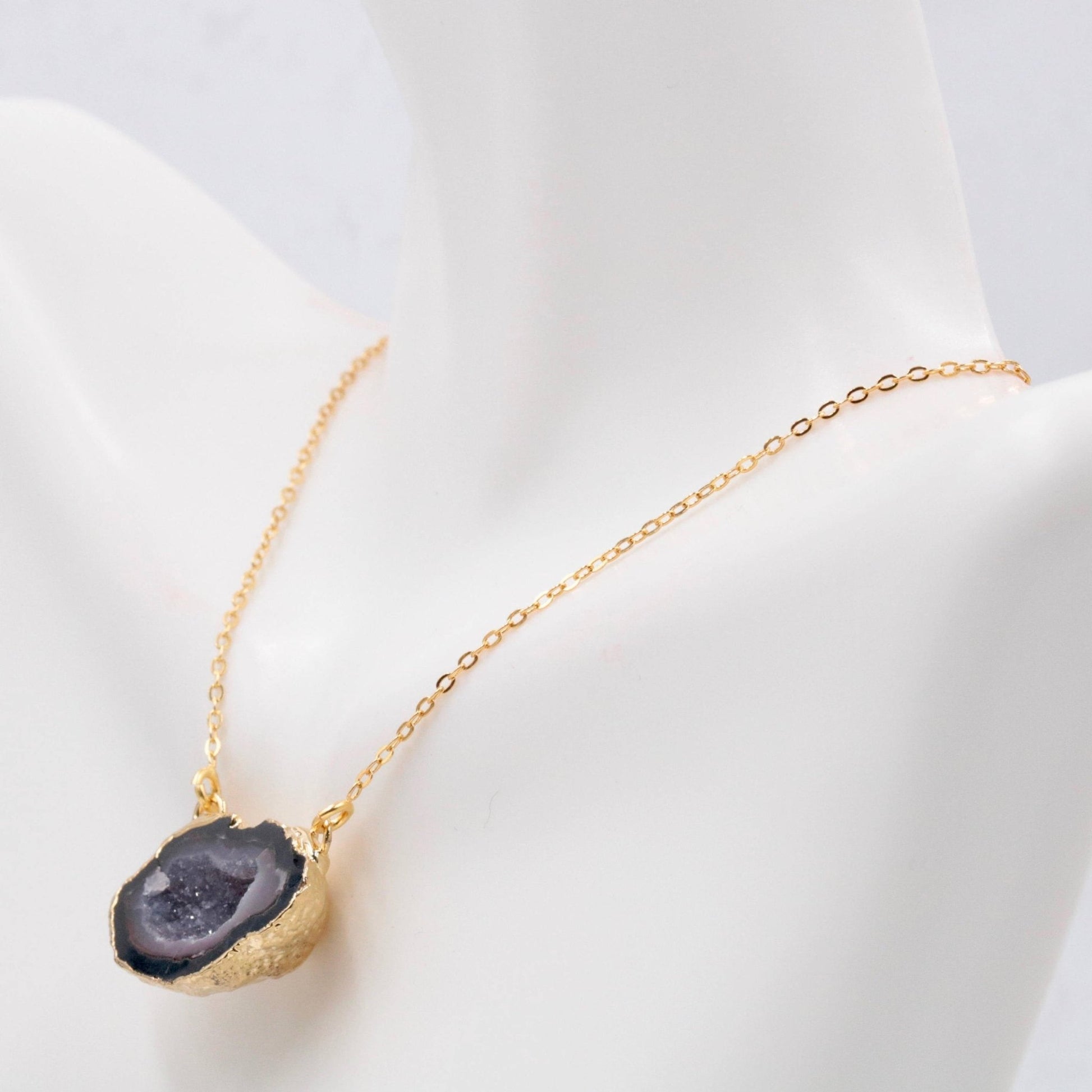 18K Gold Plated Geode Agate Necklace - Taj Mahal Gems