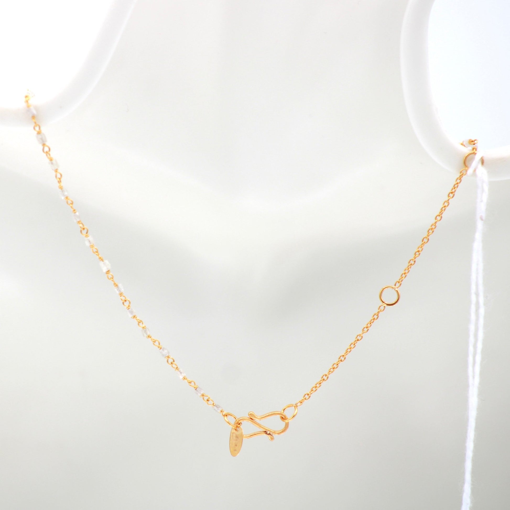22K Gold with White Diamond Necklace - Taj Mahal Gems