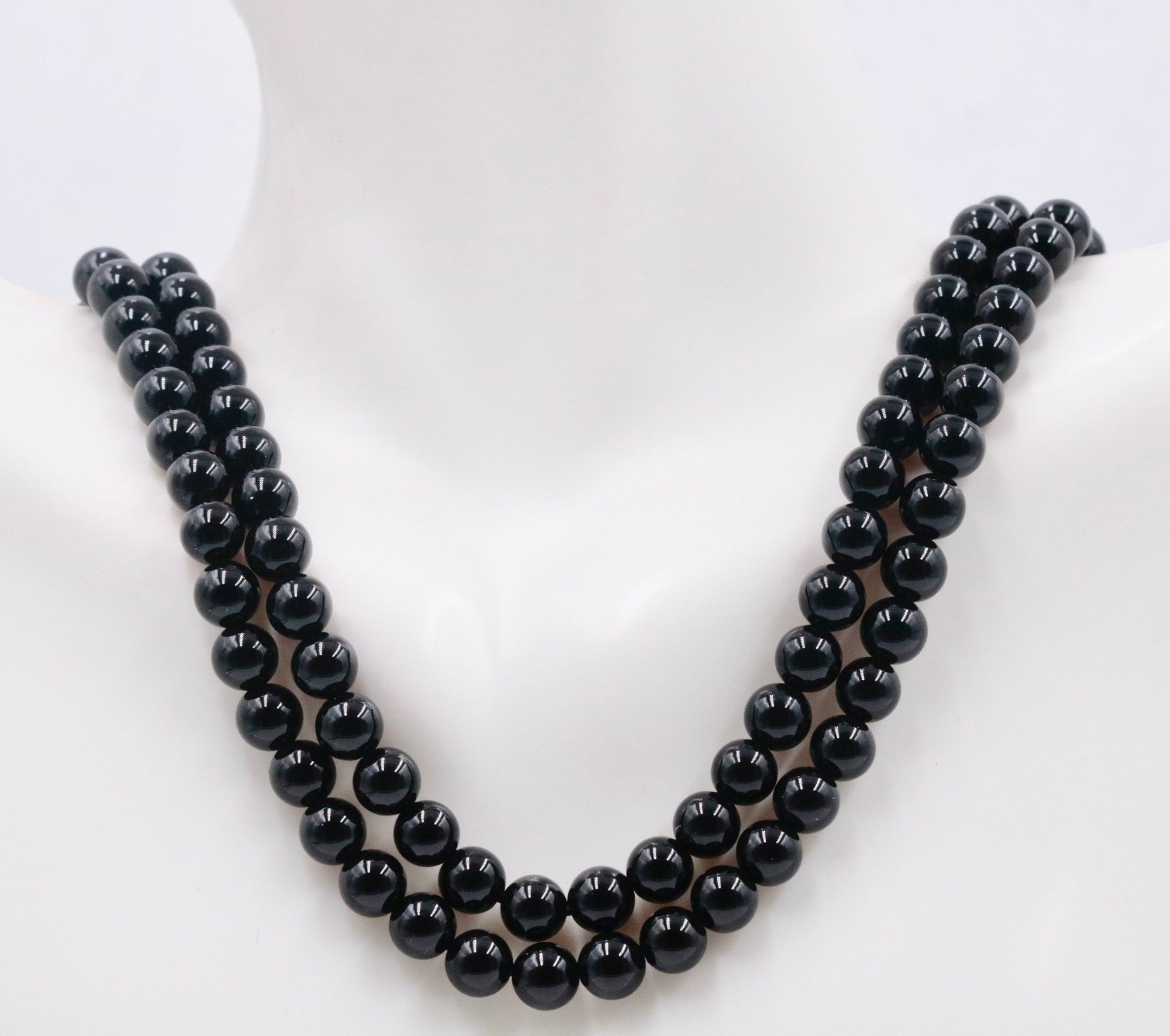 Black Onyx Beads Strand - Taj Mahal Gems