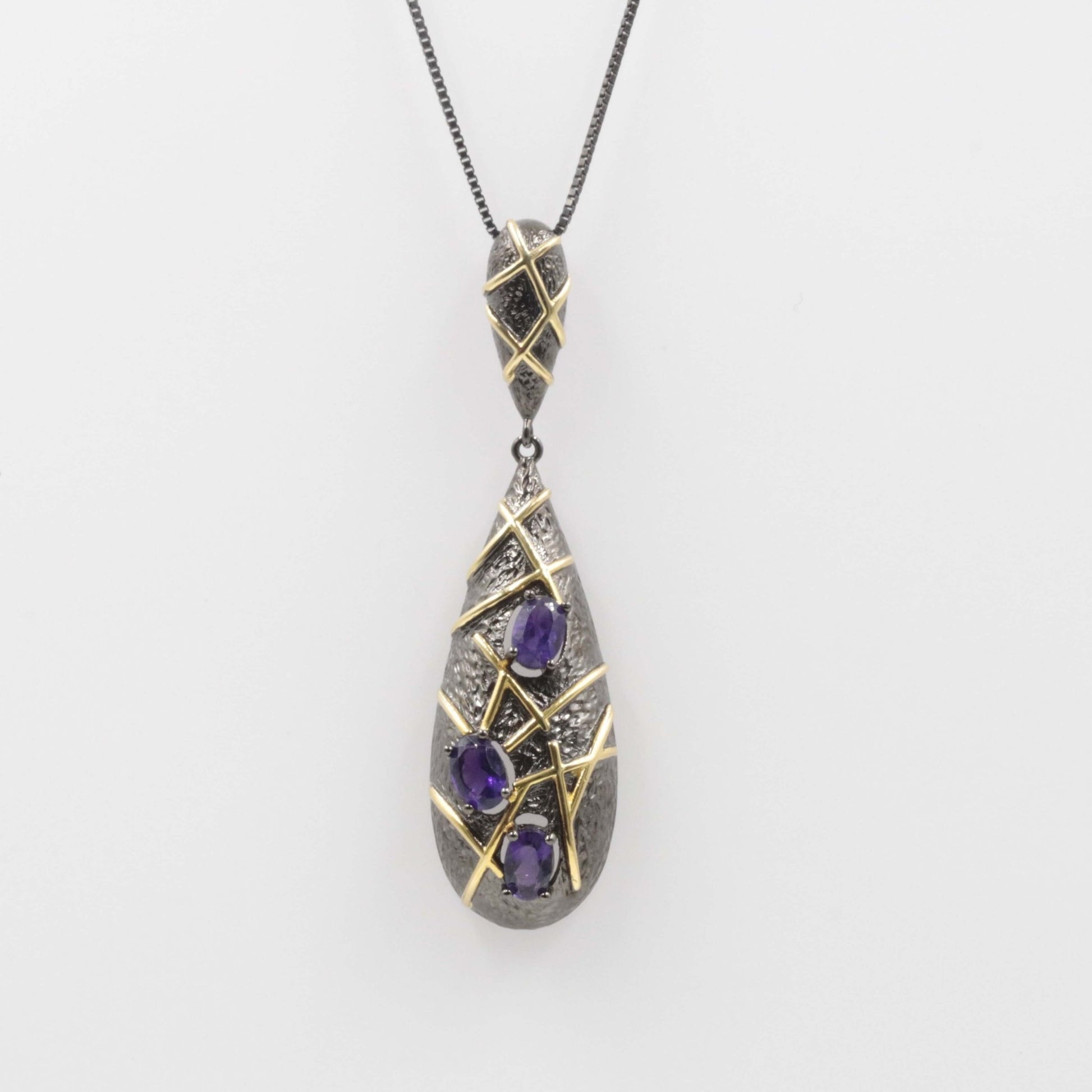 Dainty Garnet Amethyst Pendant Necklace - Taj Mahal Gems