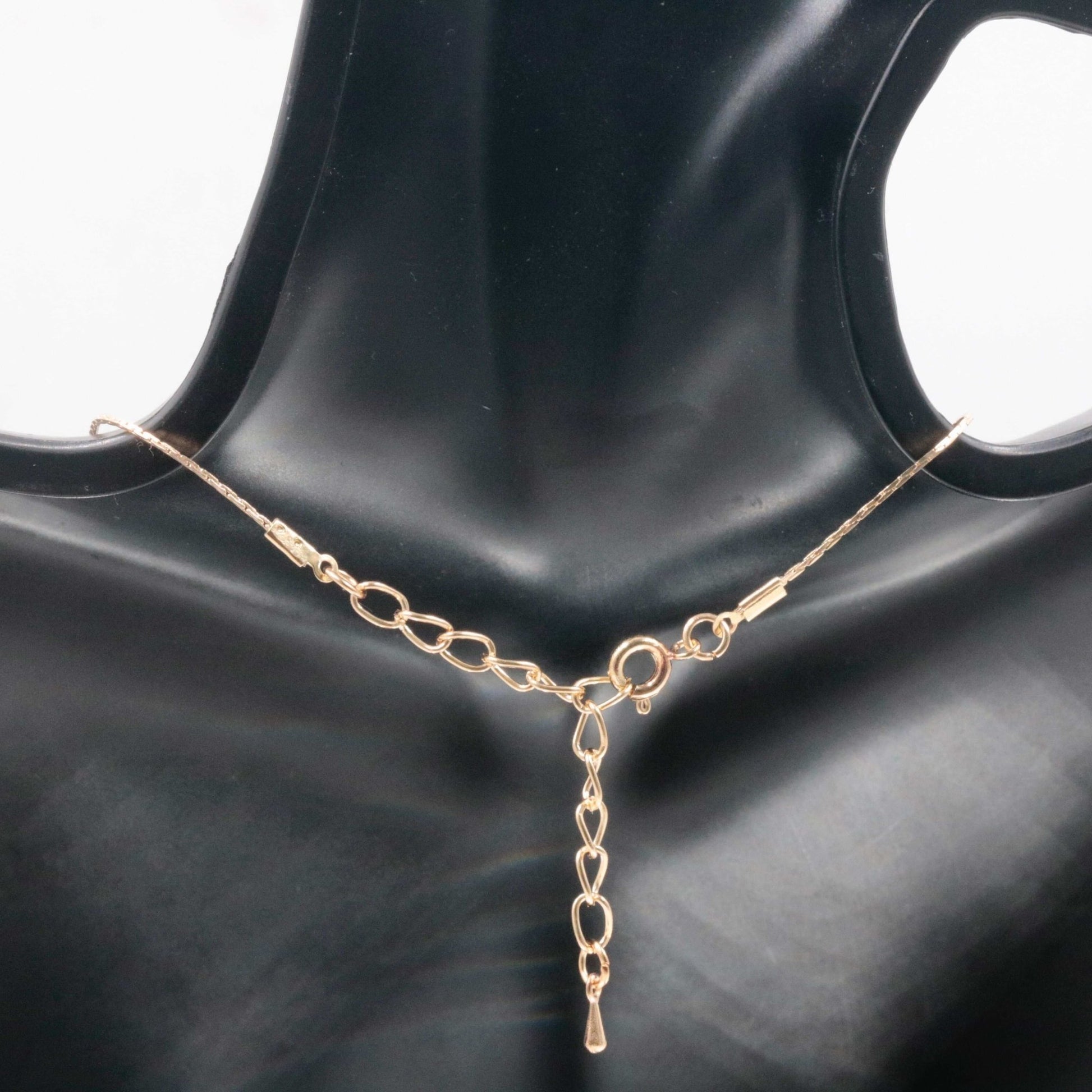 Single Color Raw Crystal Necklace - Taj Mahal Gems