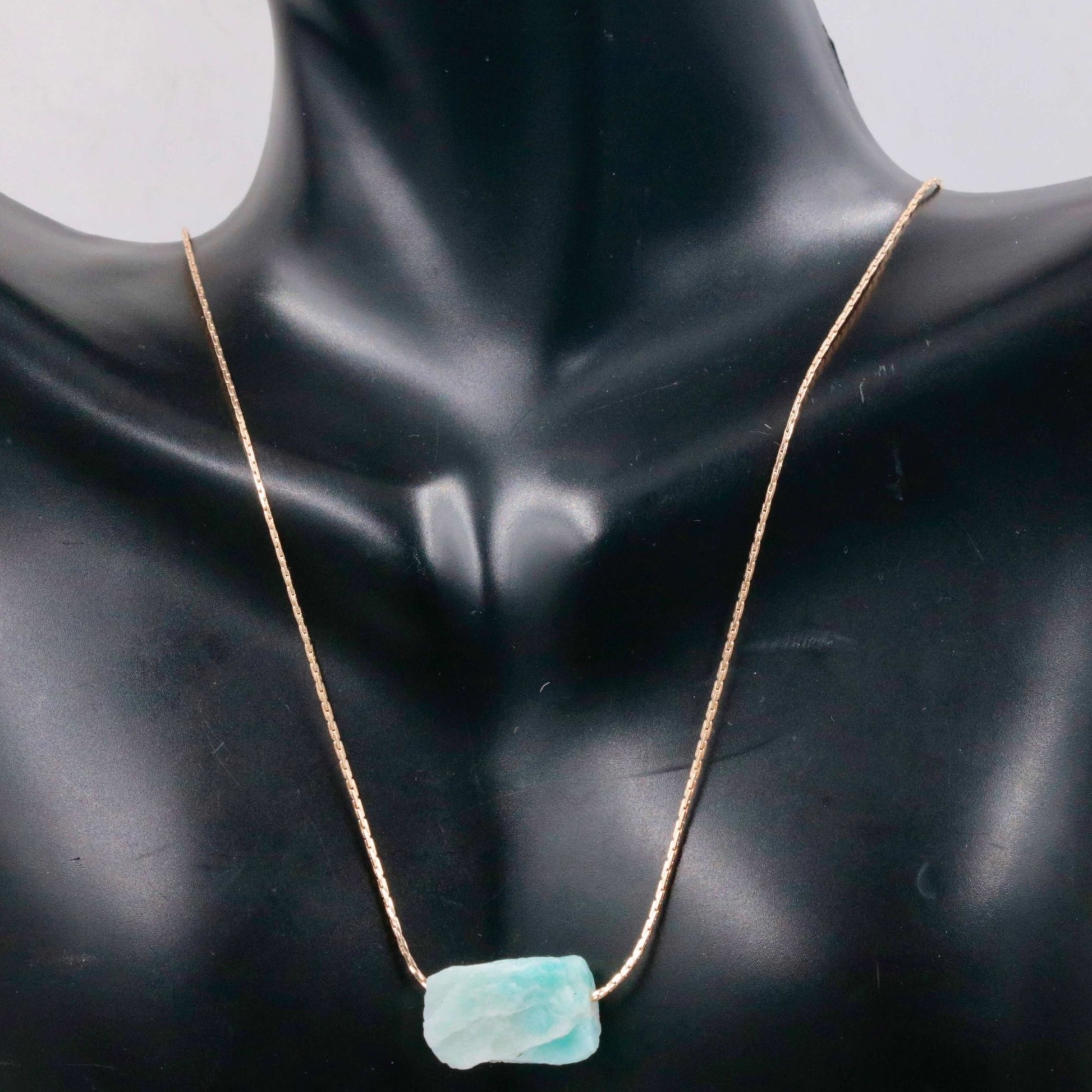 Single Color Raw Crystal Necklace - Taj Mahal Gems