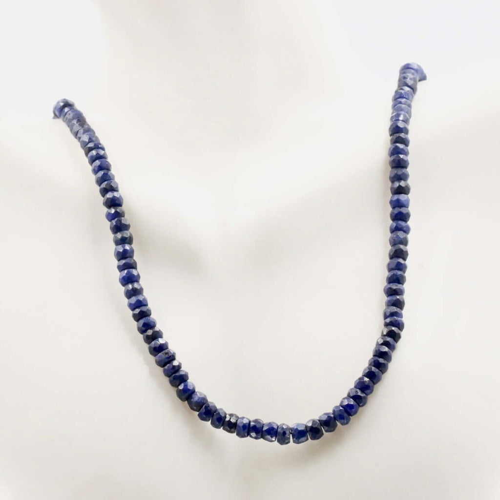Natural Sapphire Layering Necklace: Stylish Gemstone