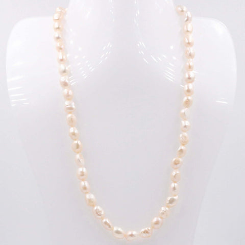 Layered Pearl Necklace Perfect for Formal Occasions