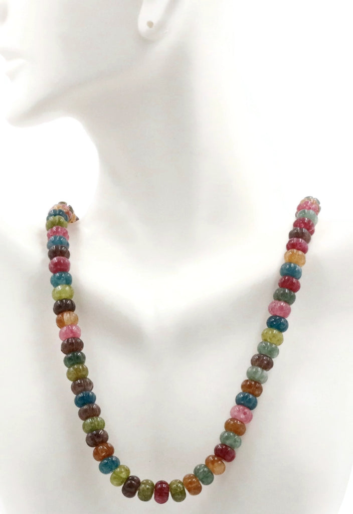 Beaded natural jade necklace with a variety of colors, ideal for everyday wear