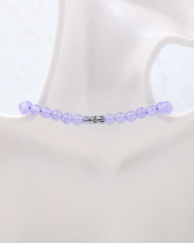 Purple Quartzite Beads Necklace: Polished Gemstone Detail
