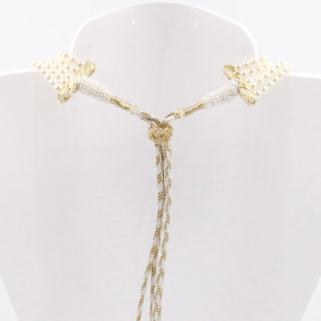 necklace knot