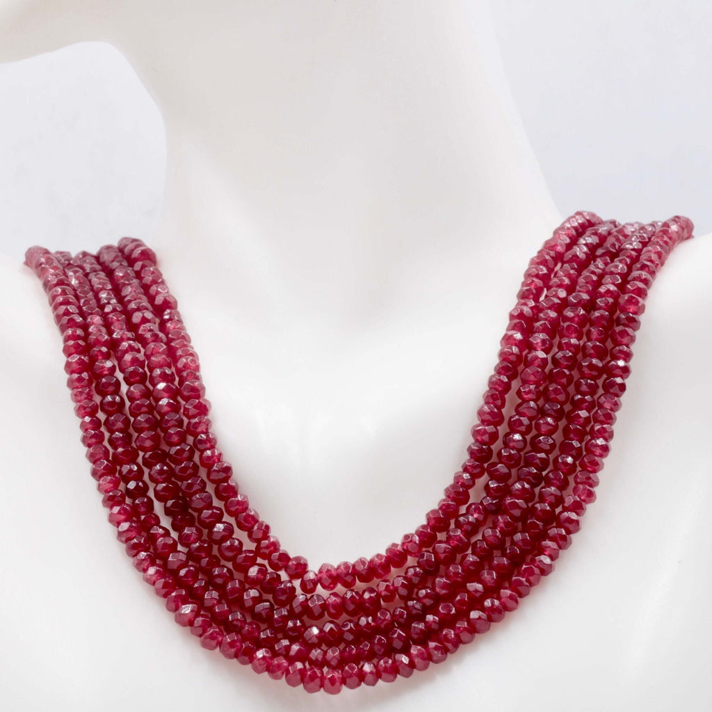 Natural Red Quartz Stone Necklace: Timeless Glamour