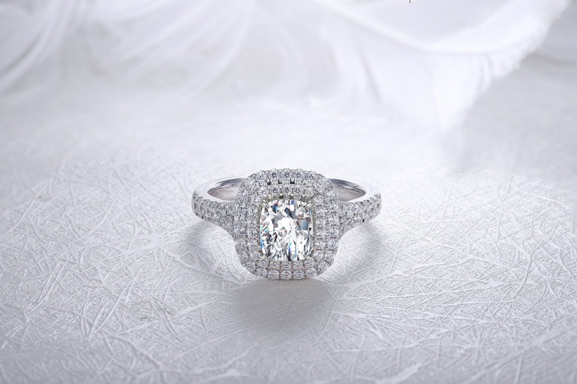 Luxury Halo Jewelems Diamond Ring - Taj Mahal Gems