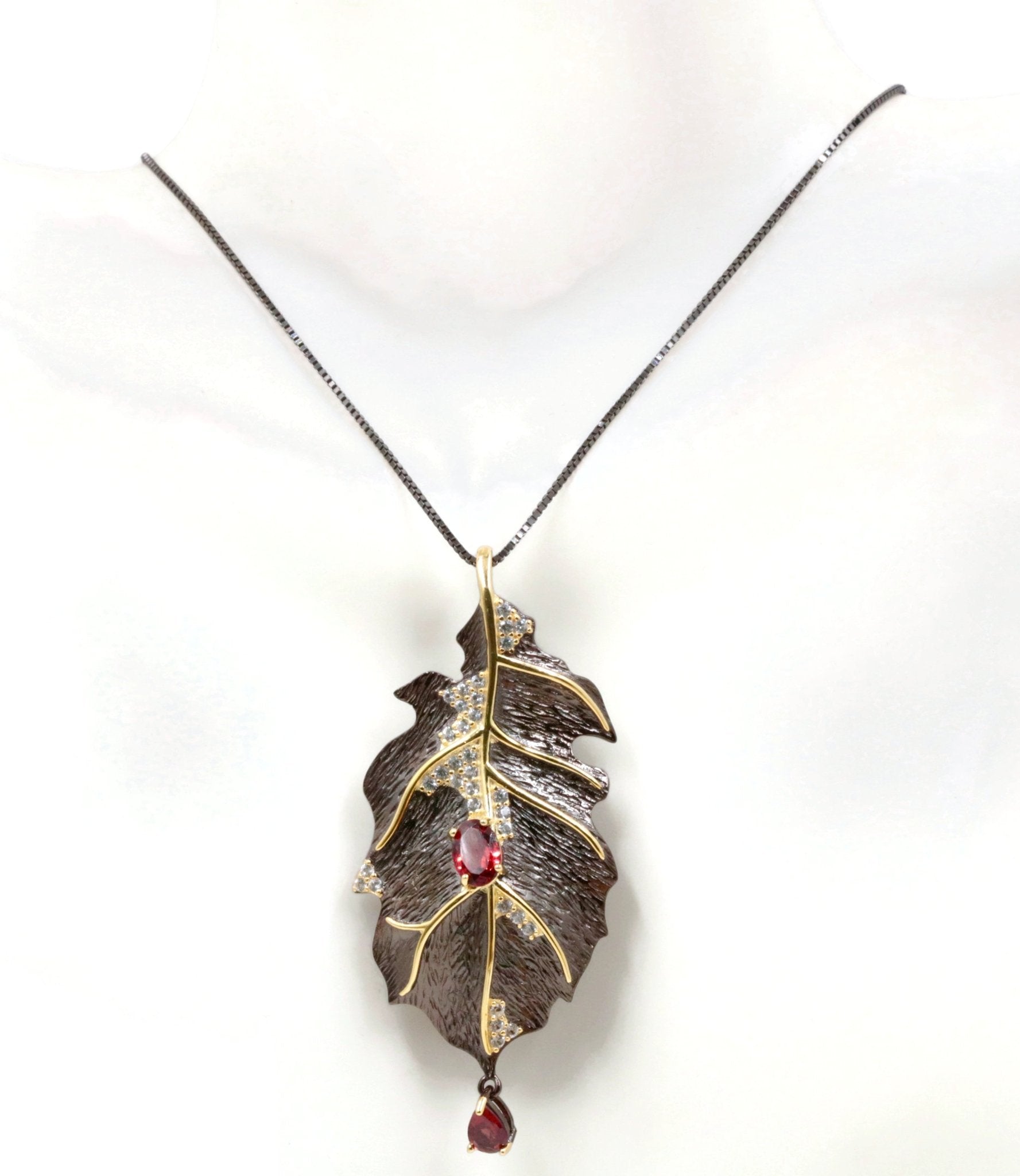 Natural Garnet Leaf Pendant - Taj Mahal Gems