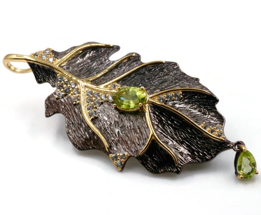 Natural Peridot Leaf Pendant - Taj Mahal Gems