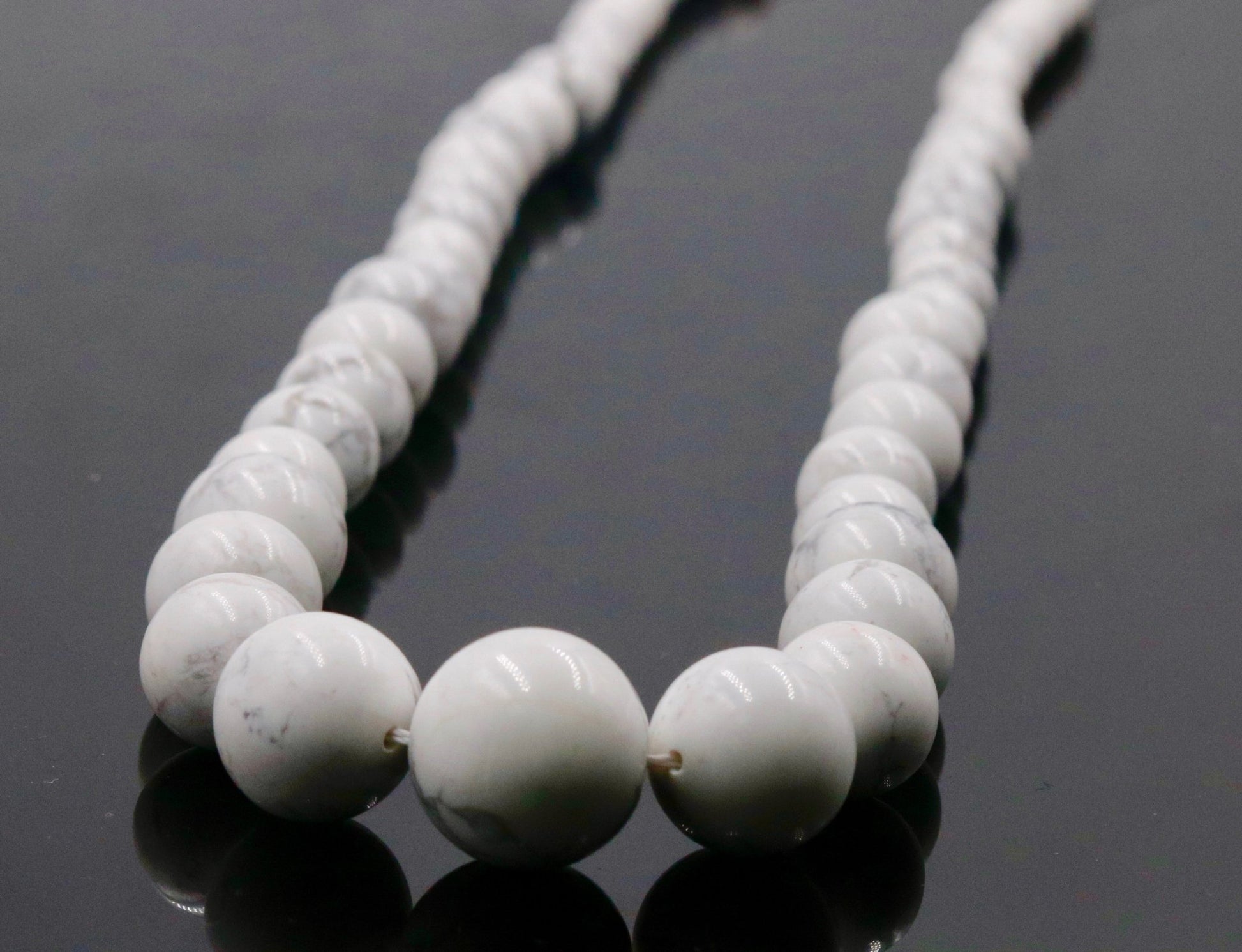 White Howlite Round Beads - Taj Mahal Gems