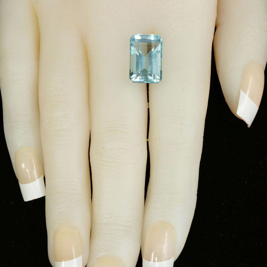 March Birthstone Jewelry: Natural Blue Aquamarine for Ring