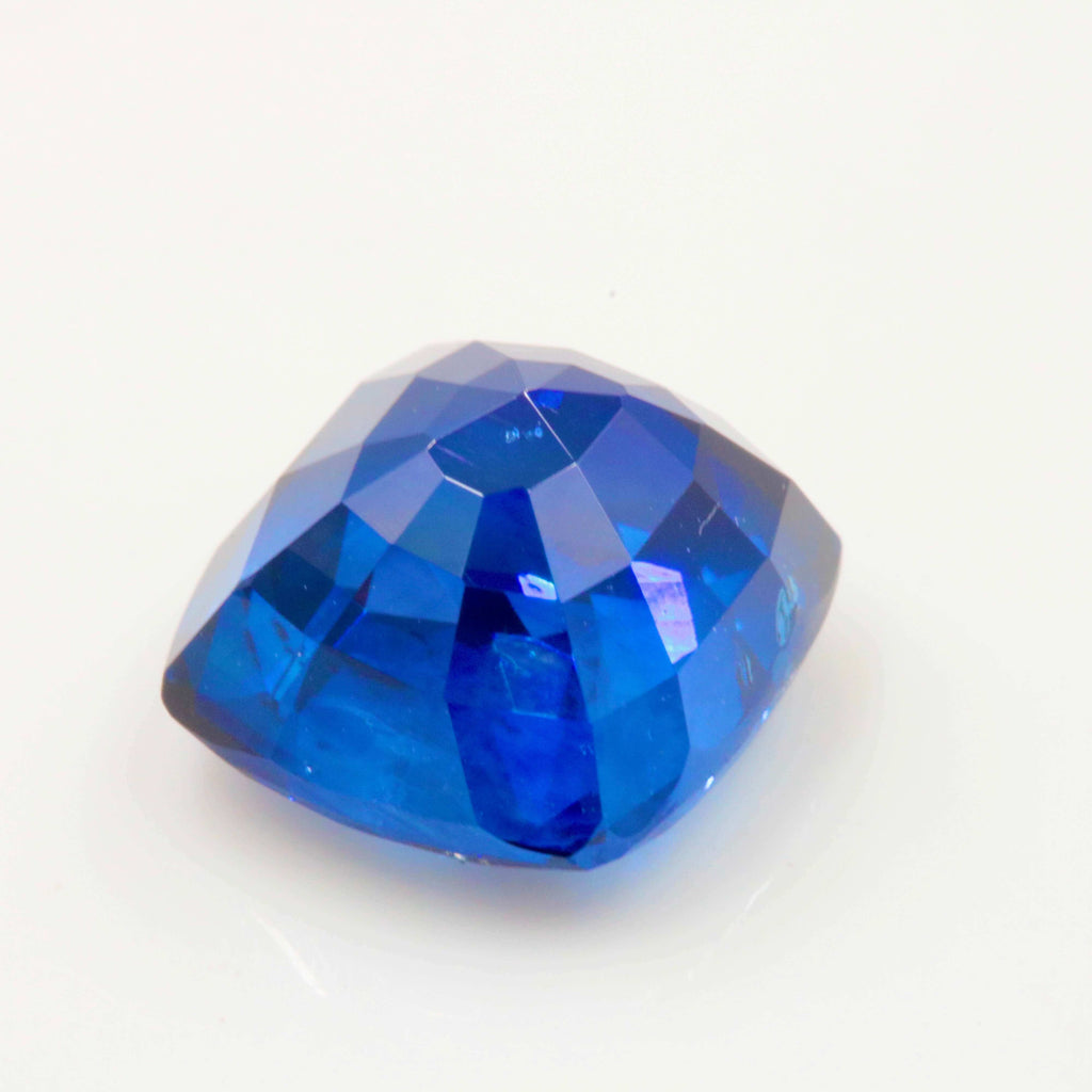 Natural blue sapphire cushion cut faceted gemstone jewelry