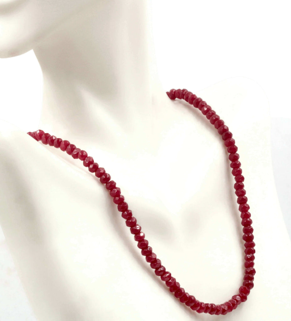 Adjustable Red Quartz Stone Necklace: Stylish Jewelry
