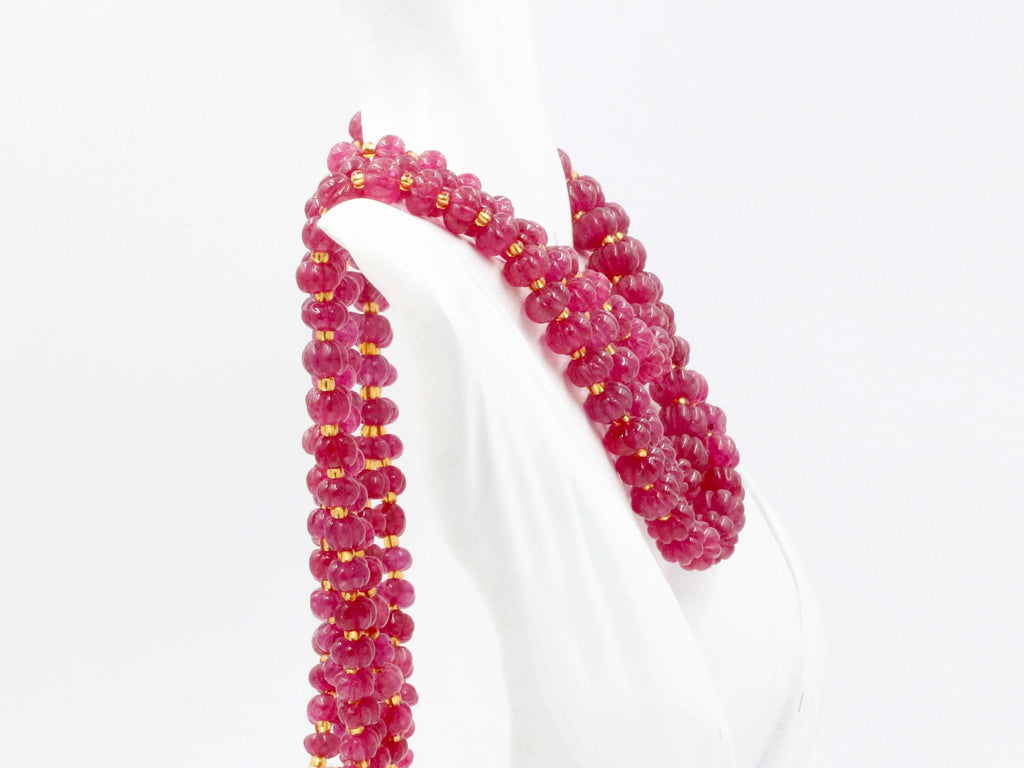 Red Gemstone Quartz Necklace: Chic Elegance