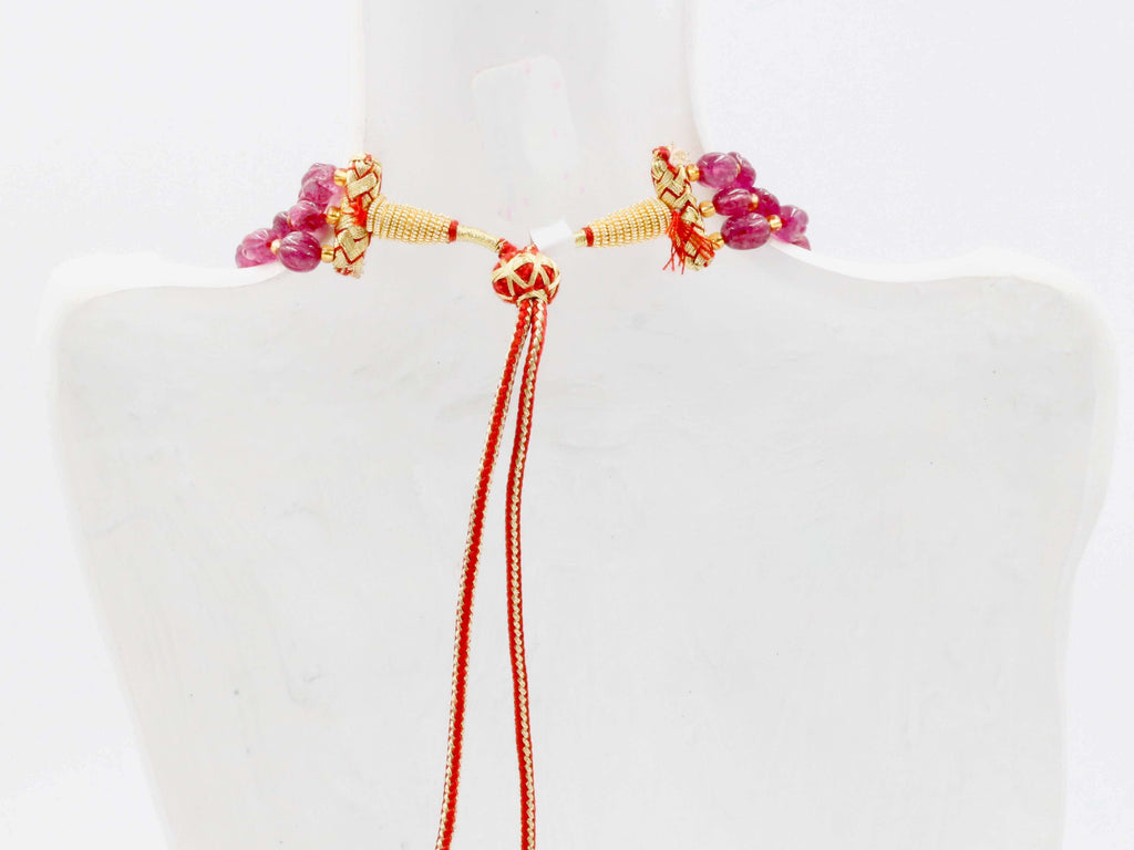 Strawberry Quartz Beaded Necklace: Chic Design