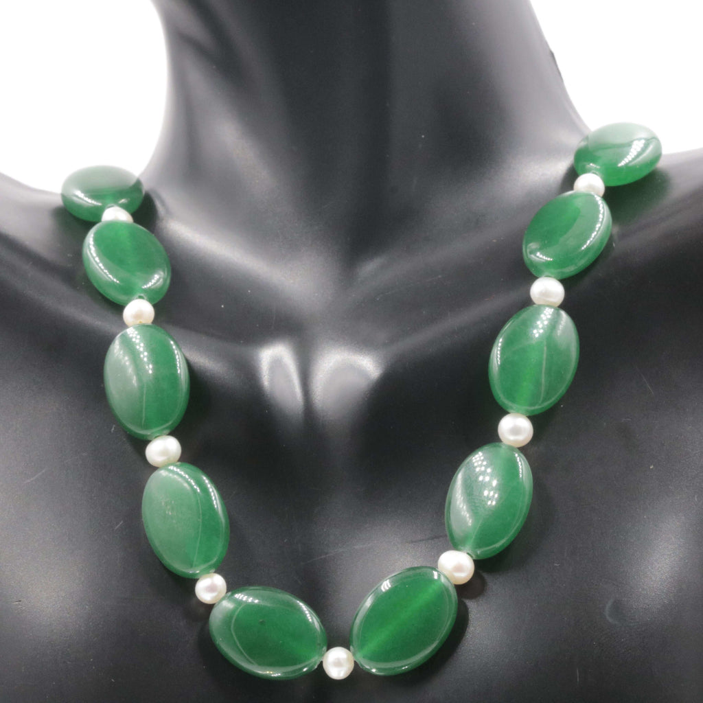 Birthstone Necklace: Jade Quartz & Cultured Pearl