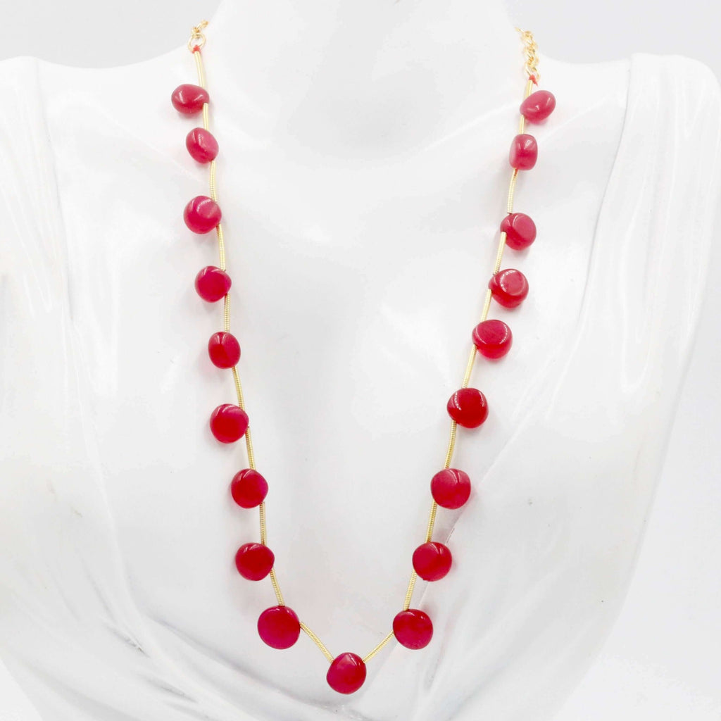 Red Quartz Jewelry: Unique Necklace Design