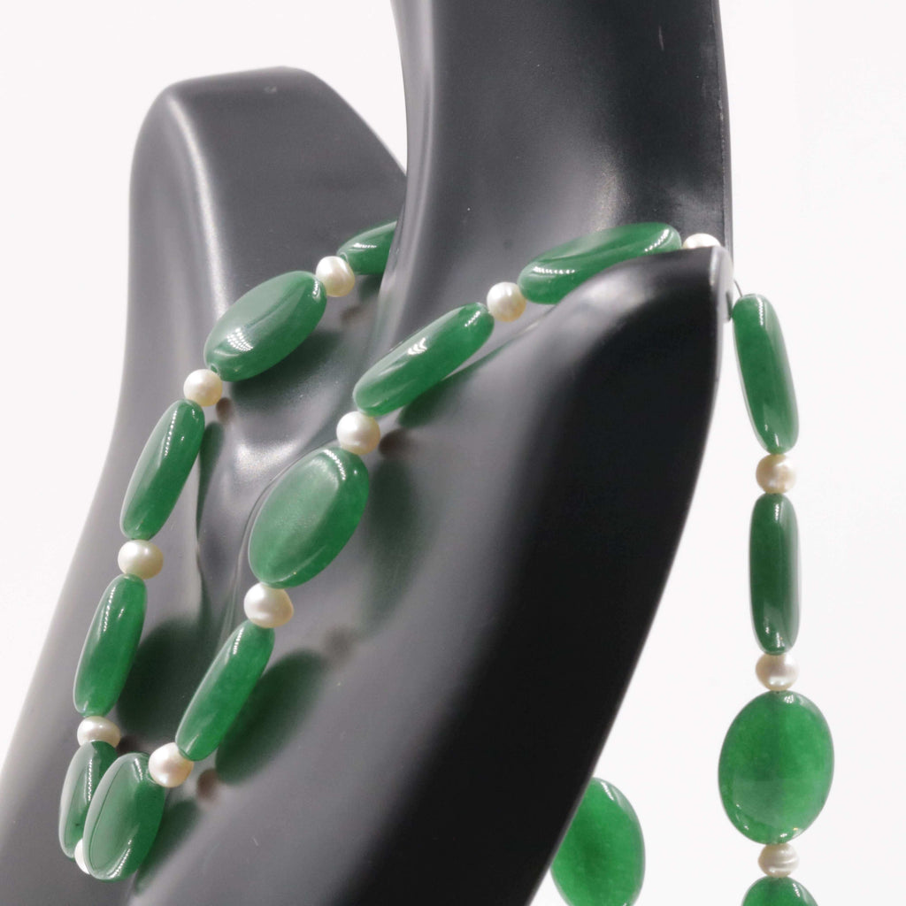 Jade Quartz & Small Pearl Beads Necklace