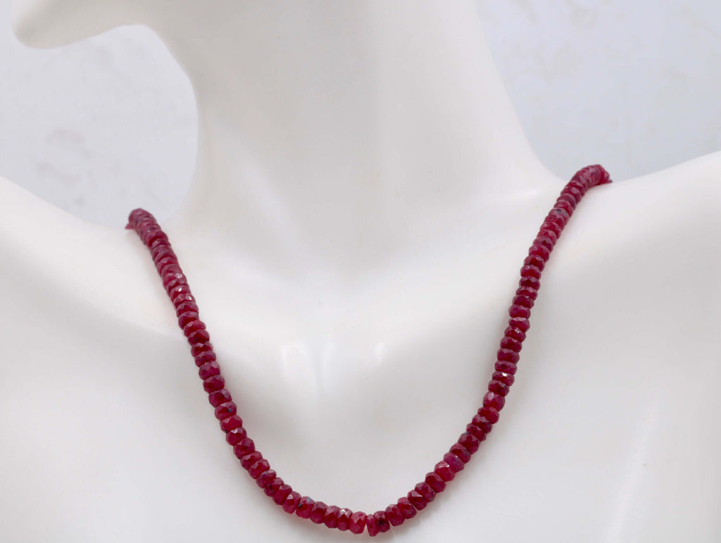 Ruby Jewelry with Natural Gemstones: Stylish Design