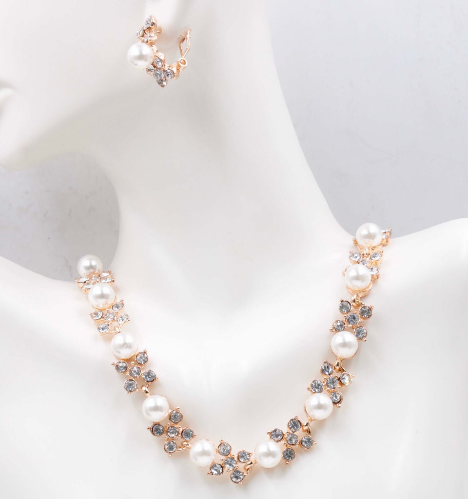 Cultured Pearl Handmade Jewelry Set: Earring & Necklace