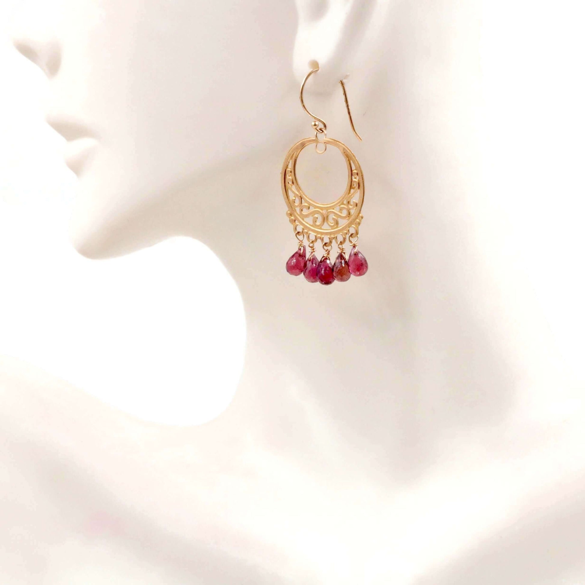 Trendy Gold Rubilite Party Drops